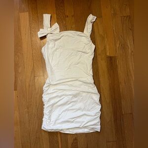 White body con Dress with bow detail